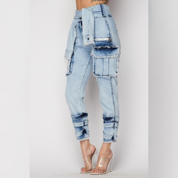 Unique Sleeve Tie Denim- Washed - Picture 2 of 3